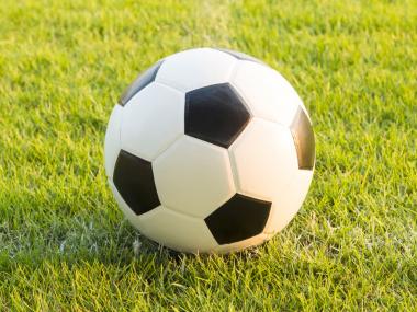 Fodbold på græs